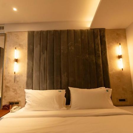 Hotel Ocean Blue วิสาขปัตนัม ภายนอก รูปภาพ